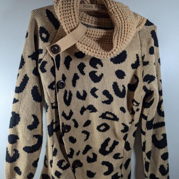 Cowl Neck Leopard Print button down heavy sweater Cheetah print size small - Picture 3 of 9